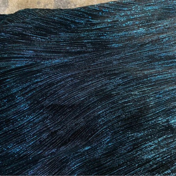 Ever New - Goldie Petite Plisse Mini Dress - Picture 9 of 9